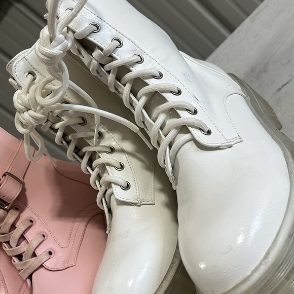 Shoe dazzle, size 8, pink, blue, white - Picture 4 of 8